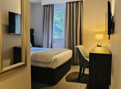 Trafford Hall Manchester, Trademark Collection by Wyndham, Room