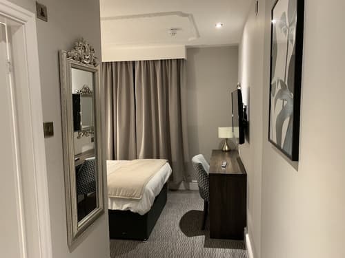 Trafford Hall Manchester, Trademark Collection by Wyndham, Room