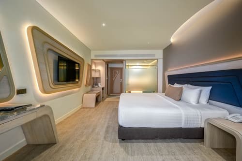 Amora Beach Resort Phuket, Room