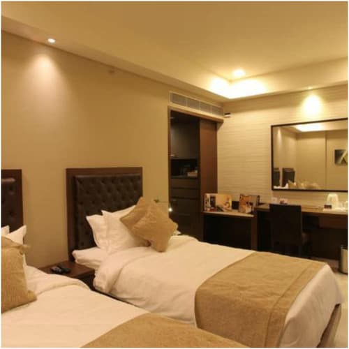 Peerless Hotel Kolkata, Room