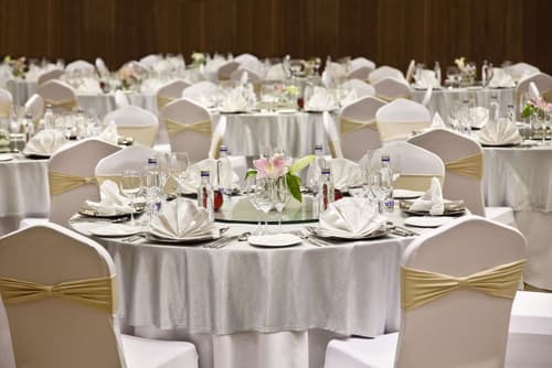 Hilton Garden Inn Trivandrum, Restaurant