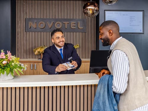 Novotel Hamburg City Alster, Reception