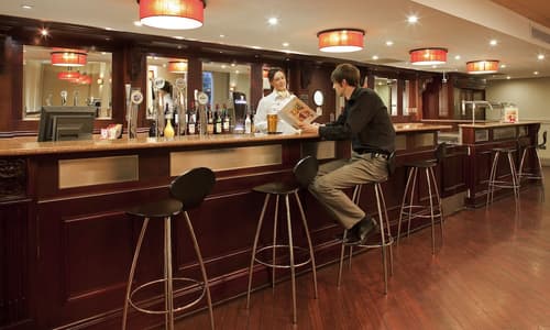 ibis Leeds Centre Marlborough Street, Bar (on property)