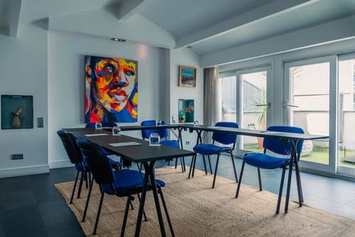 1K Paris, Meeting facility