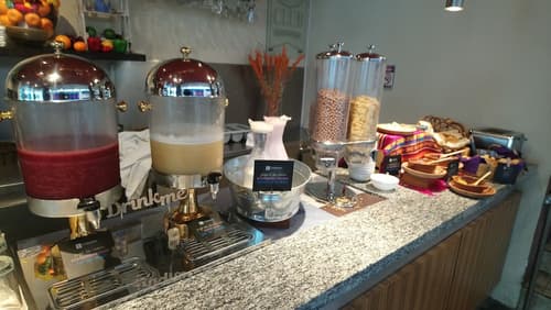 Hotel Embassy, Breakfast area