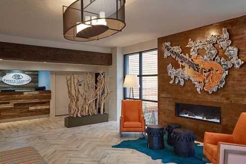 Fredericksburg Inn & Suites, Lobby