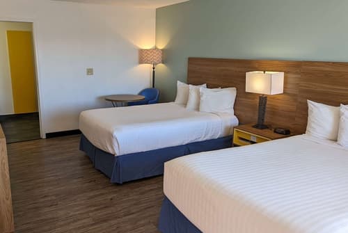 Days Inn by Wyndham Lake Havasu, Room