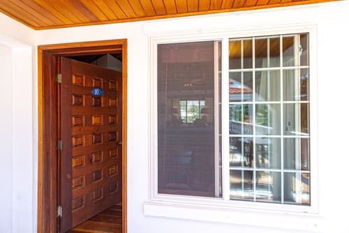 Blue Tang Inn, Interior entrance