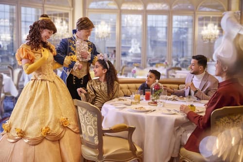 Disneyland® Hotel, Restaurant