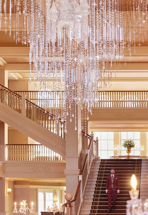 Disneyland® Hotel, Lobby