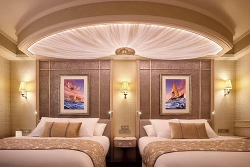 Disneyland® Hotel, Room