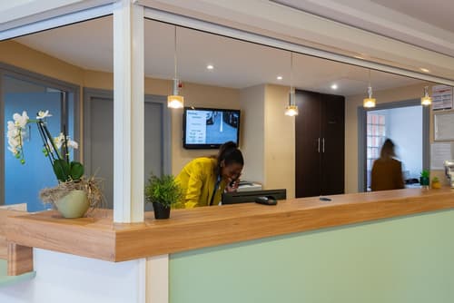 Zenitude Hôtel-Résidences Le Cannet, Reception