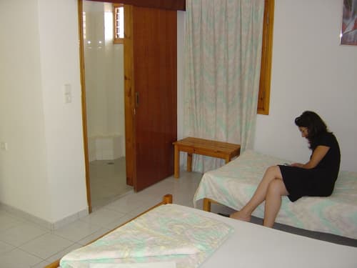 Matala Dimitris Villa, Room