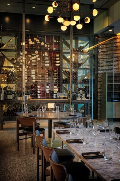 Renaissance Las Vegas Hotel, Restaurant