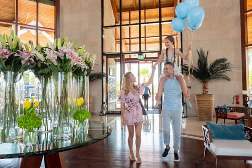 JA Palm Tree Court, Dubai, Interior entrance
