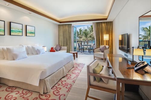 JA Palm Tree Court, Dubai, Room