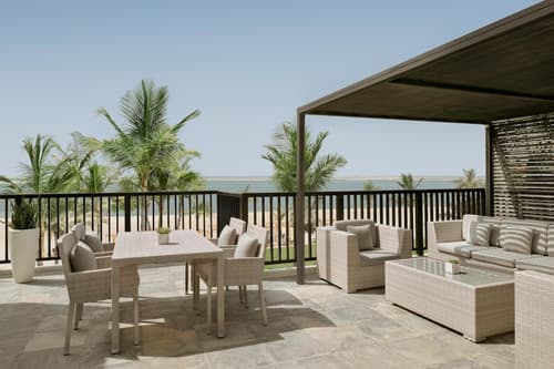 JA Palm Tree Court, Dubai, Room