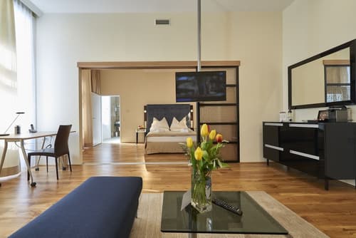 HiLight Suites Hotel, Room