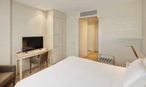 Sercotel Amister Art Hotel, Room