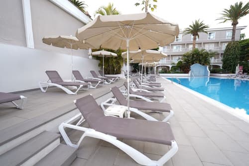 RF San Borondon, Pool