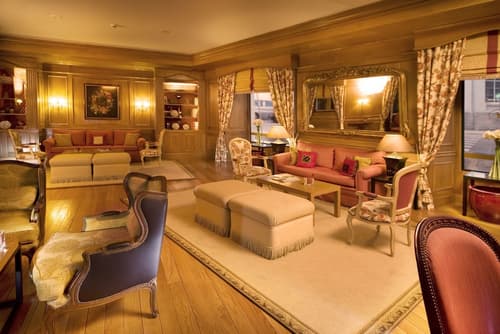 Hotel Real Palacio, Lobby sitting area