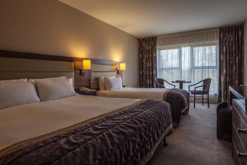 Westport Woods Hotel & Spa, Room