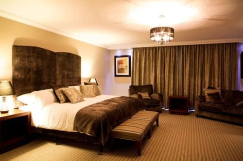 Westport Woods Hotel & Spa, Room