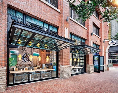 Margaritaville Hotel San Diego Gaslamp Quarter, Bar (on property)