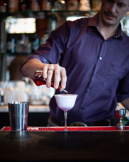 Pan Pacific Whistler Village Centre, Bar (on property)