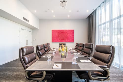 Hotel 10, Meeting facility