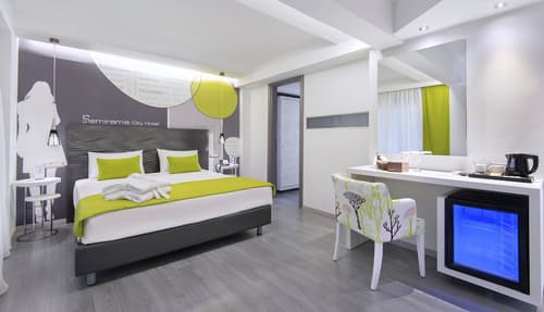 Semiramis City Hotel, Room