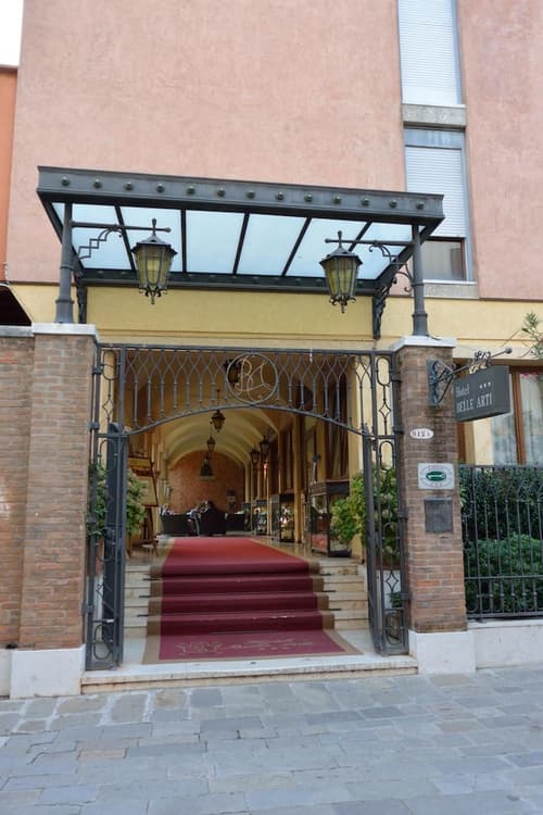 Belle Arti Hotel, Exterior