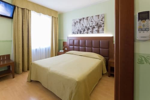 Hotel Terminus & Plaza, Room