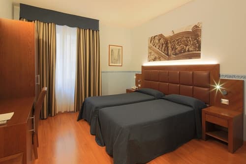 Hotel Terminus & Plaza, Room