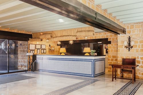 Parador de Carmona, Check-in/check-out kiosk