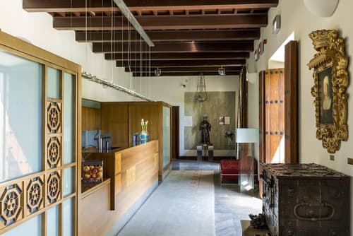 Parador de Granada, Reception