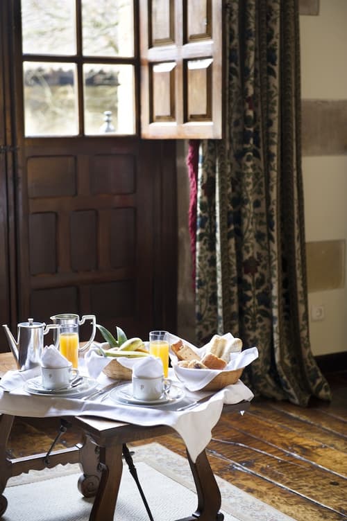 Parador De Santillana De Gil Blas, Room