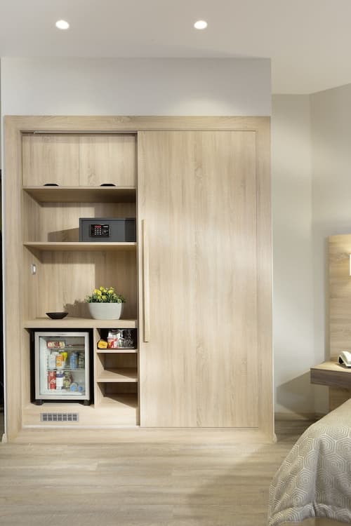 Hotel Jason Inn, Room