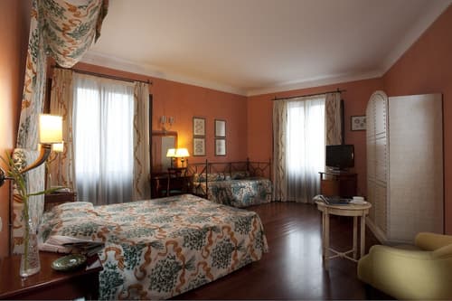 Hotel Vecchio Borgo, Room