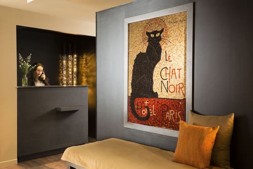 Hôtel Le Chat Noir, Reception