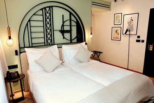 Zeus Essence Bucharest Opera, Room