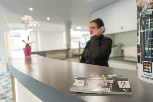 Brit Hotel Mâcon Centre Gare, Reception