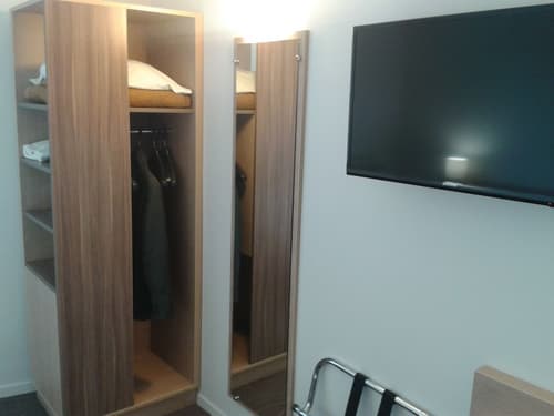 Brit Hotel Mâcon Centre Gare, Room