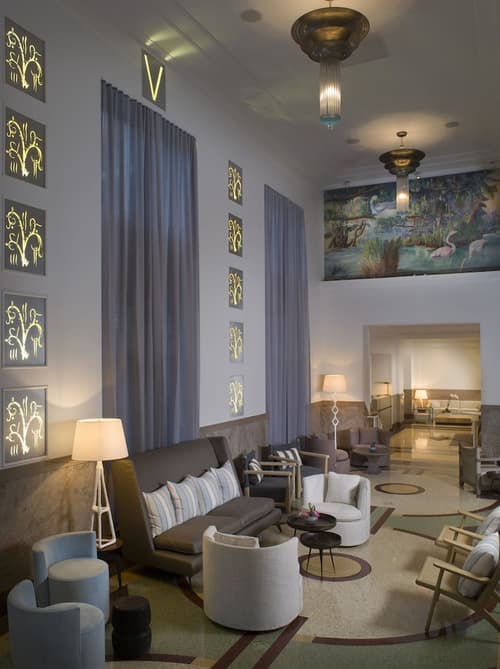 Hotel Victor, Lobby sitting area