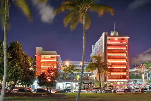 Hotel Victor, Primary image