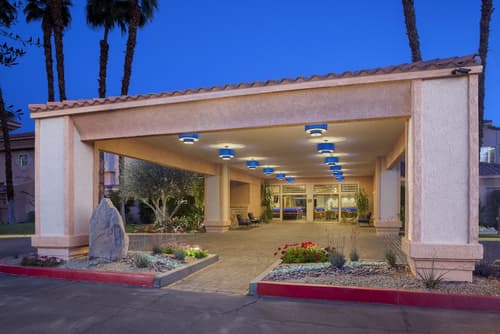 Hyatt Vacation Club at Desert Oasis, Property grounds