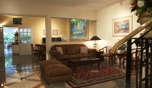 Augusto's Copacabana Hotel, Lobby sitting area