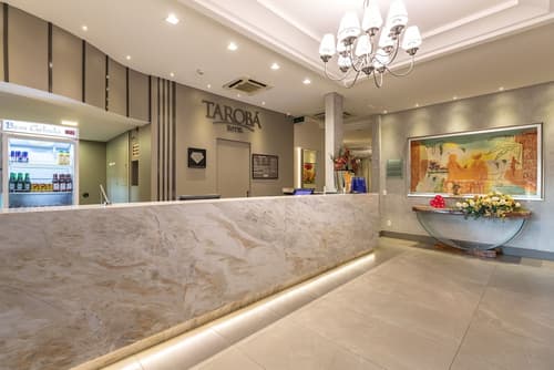 Tarobá Hotel, Reception