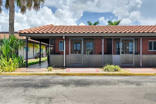 Port of the Islands Everglades Adventure Resort, Exterior