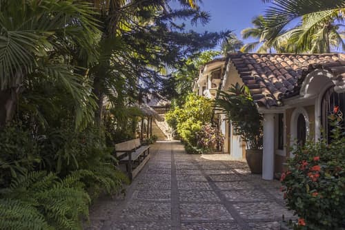 Hotel Santa Fe, Interior entrance